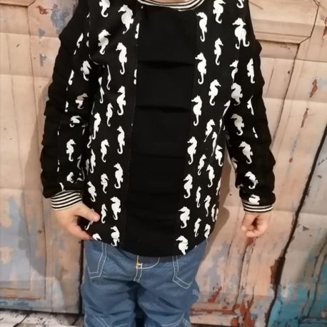 Designbeispiel Schnittmuster Faltenshirt Louris