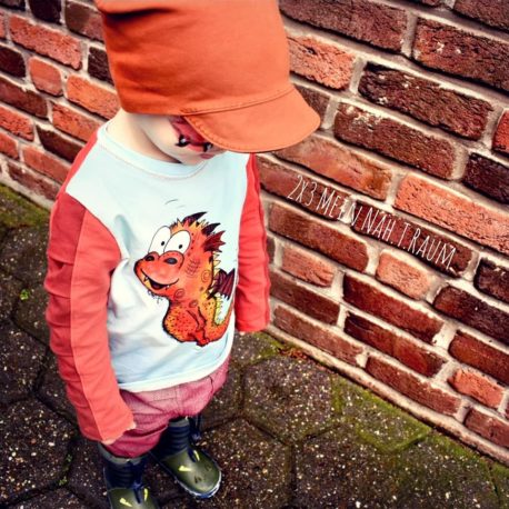 Designbeispiel Schnittmuster Faltenshirt Louris